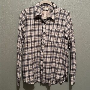 Hem and Thread Plaid Flannel Shirt